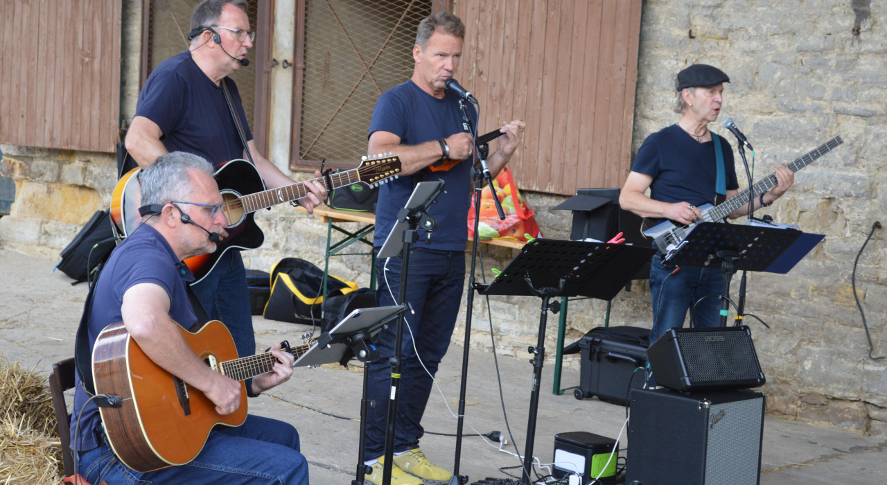 Die Jungs der TriOlé lockten mit ihrer Musik zum Tanzen und Mitsingen!